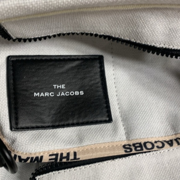 The tote bag / Canvas/ White-Black Trim - Picture 7 of 7